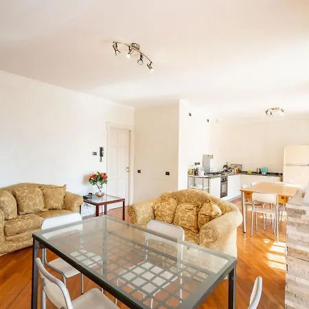 Apartment White House Fiera *
